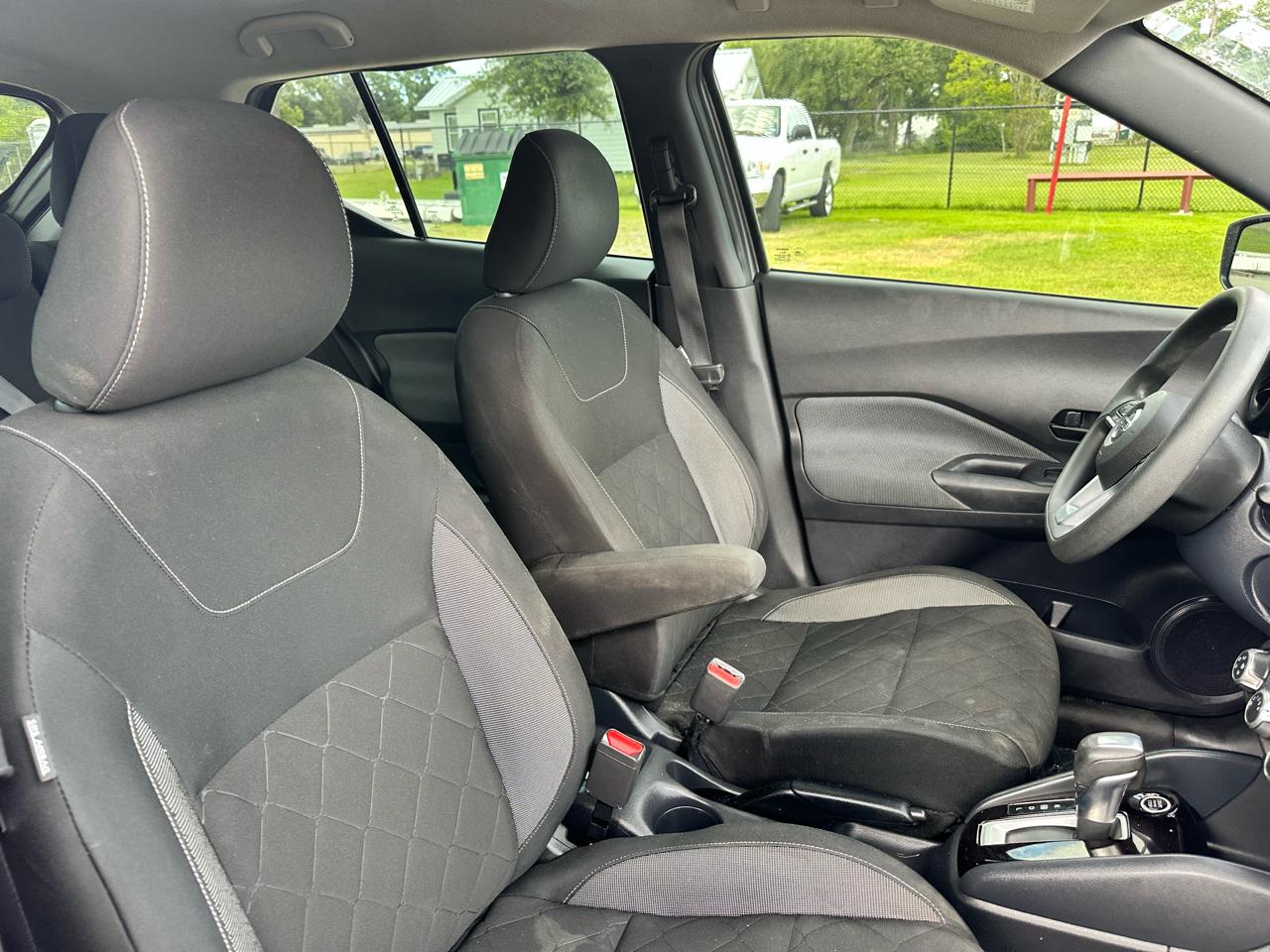 Nissan Kicks S FWD 2020