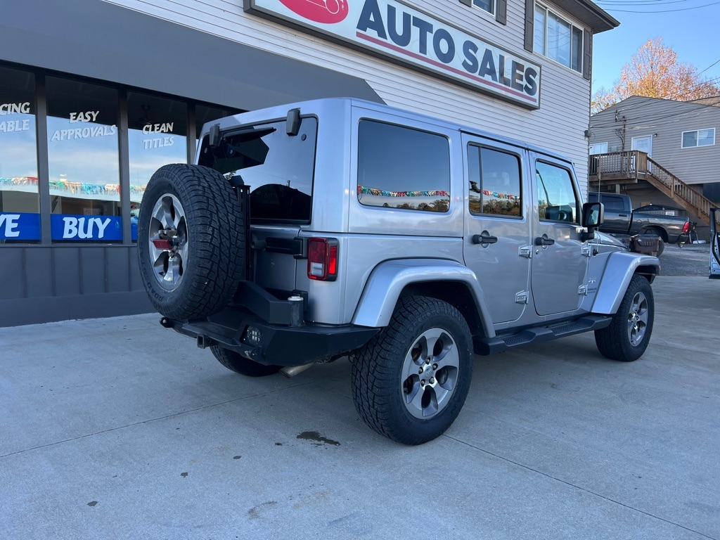 Jeep Wrangler Unlimited Sahara 4WD 2017 Jeep Wrangler Unlimited Sahara 4WD 2017