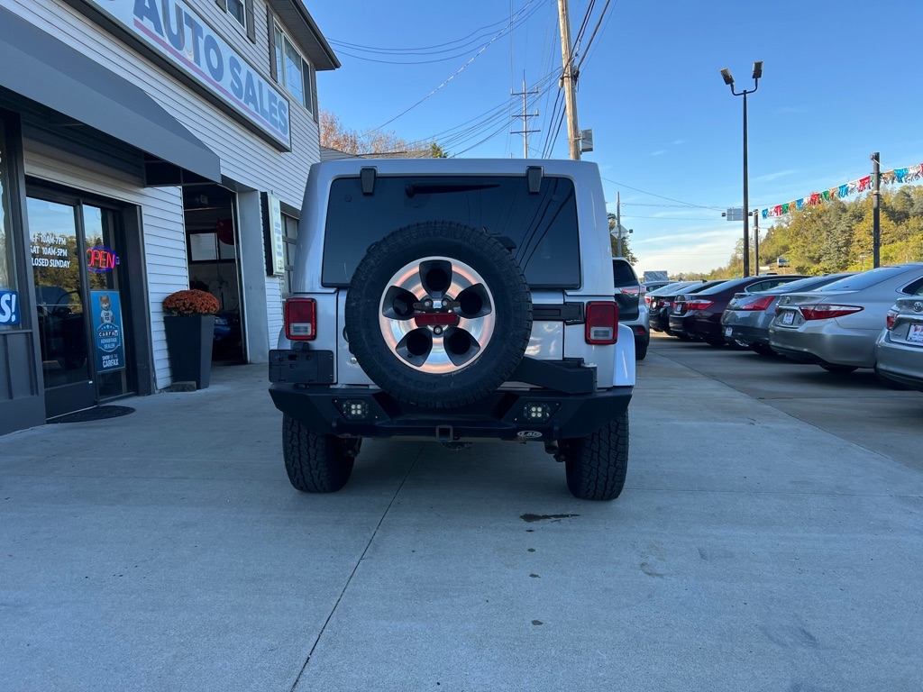 Jeep Wrangler Unlimited Sahara 4WD 2017 Jeep Wrangler Unlimited Sahara 4WD 2017