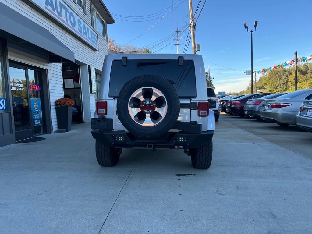 Jeep Wrangler Unlimited Sahara 4WD 2017