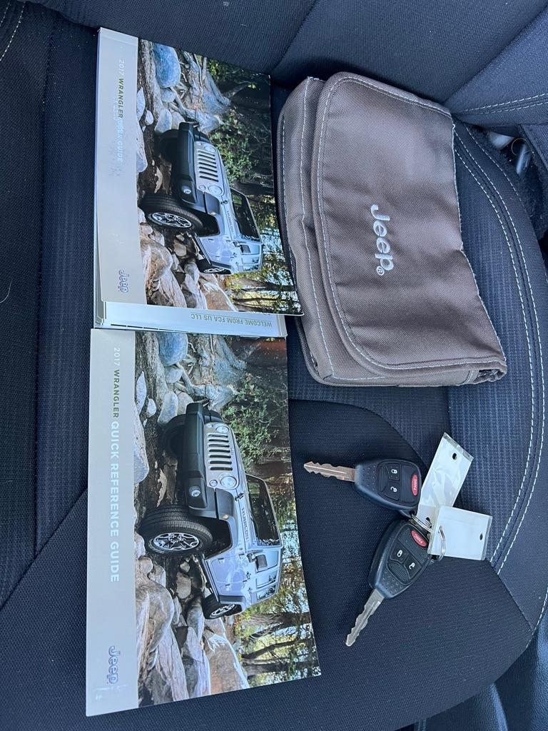 Jeep Wrangler Unlimited Sahara 4WD 2017