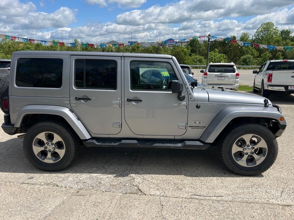 Jeep Wrangler Unlimited Sahara 4WD 2017