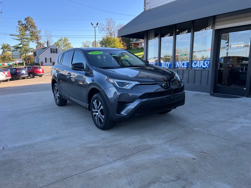 Toyota RAV4 LE FWD 2018 Toyota RAV4 LE FWD 2018