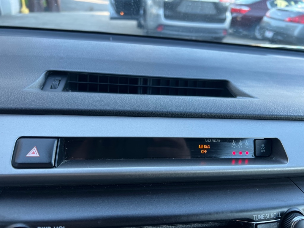 Toyota RAV4 LE FWD 2018 Toyota RAV4 LE FWD 2018