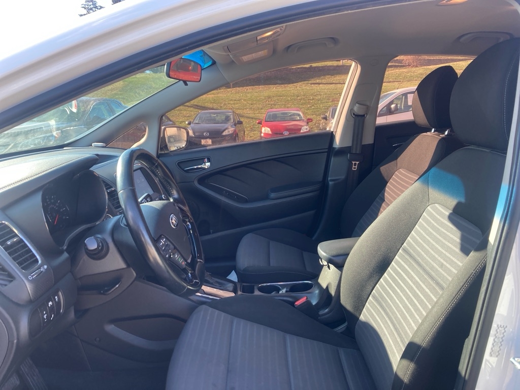 Kia Forte LX 6A 2017