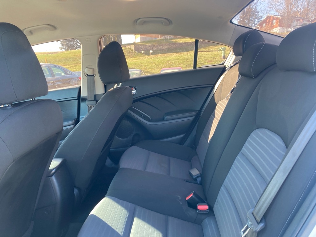 Kia Forte LX 6A 2017