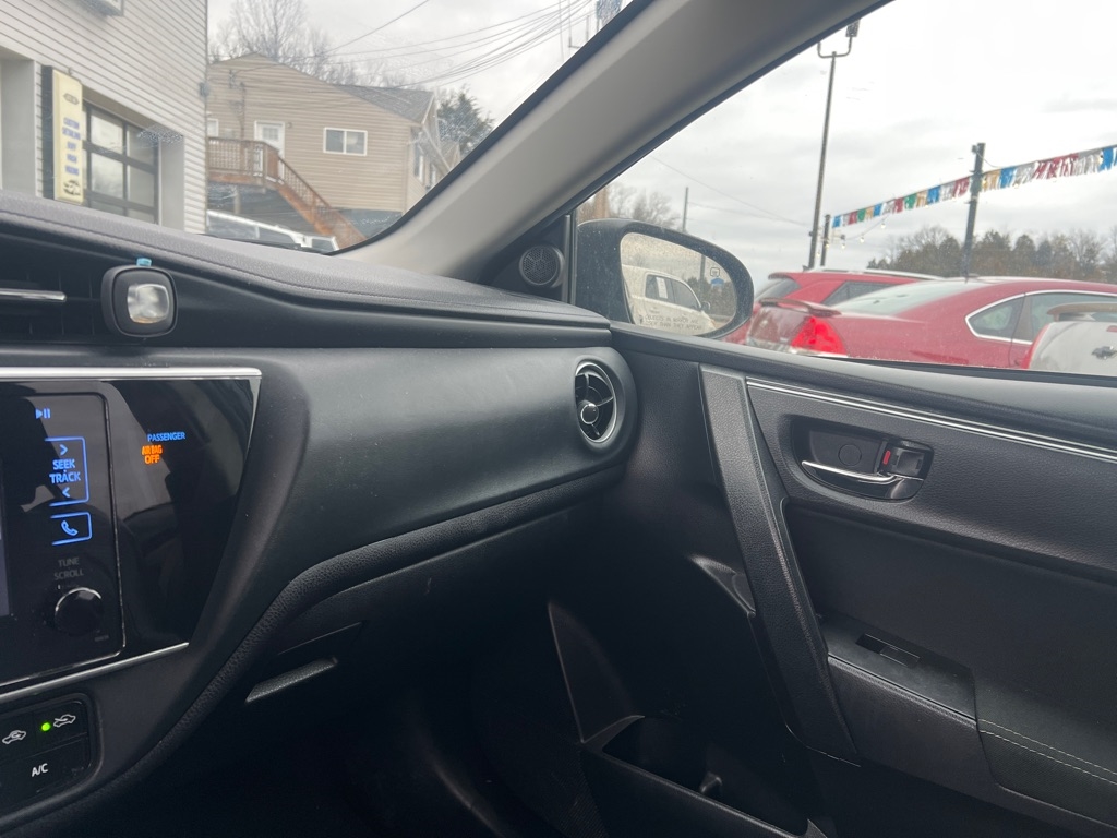 Toyota Corolla L CVT 2019