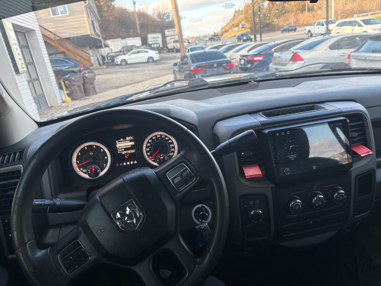 RAM 1500 SLT Crew Cab SWB 4WD 2014