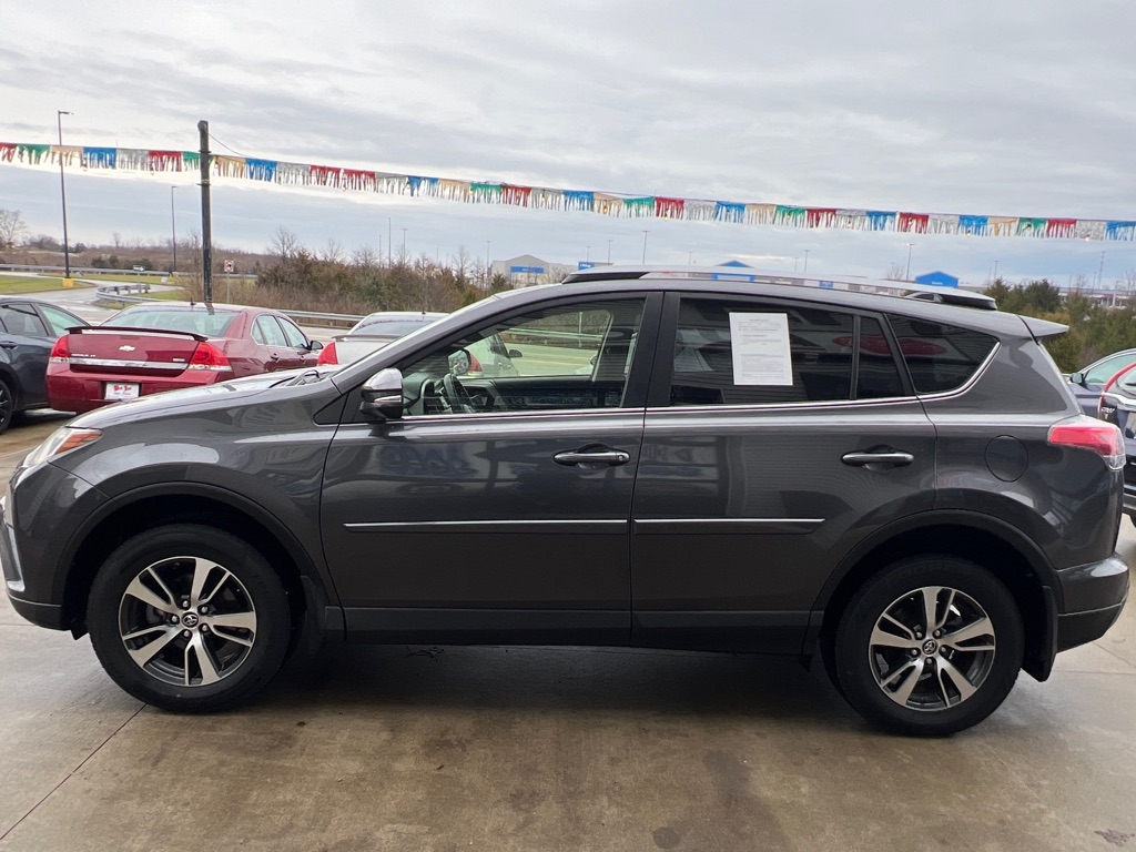 Toyota RAV4 XLE FWD 2018