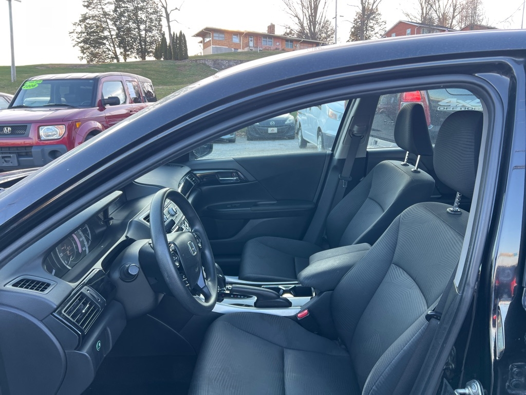 Honda Accord LX Sedan CVT 2017