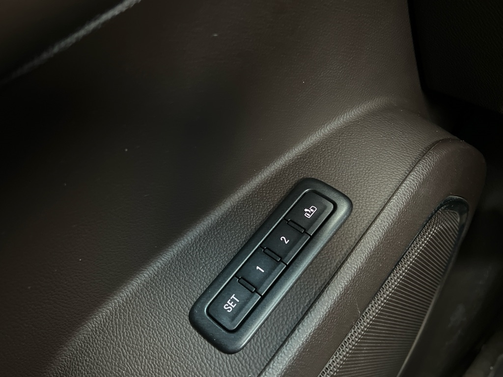 Chevrolet Suburban LTZ 1500 4WD 2015