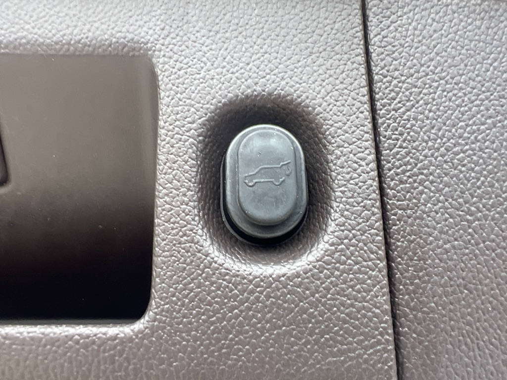 Chevrolet Suburban LTZ 1500 4WD 2015