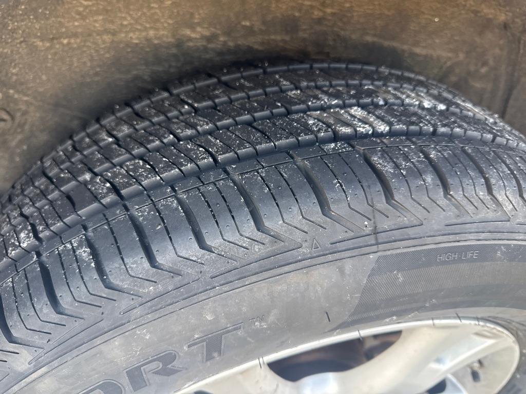 Toyota RAV4 Base I4 4WD 2012