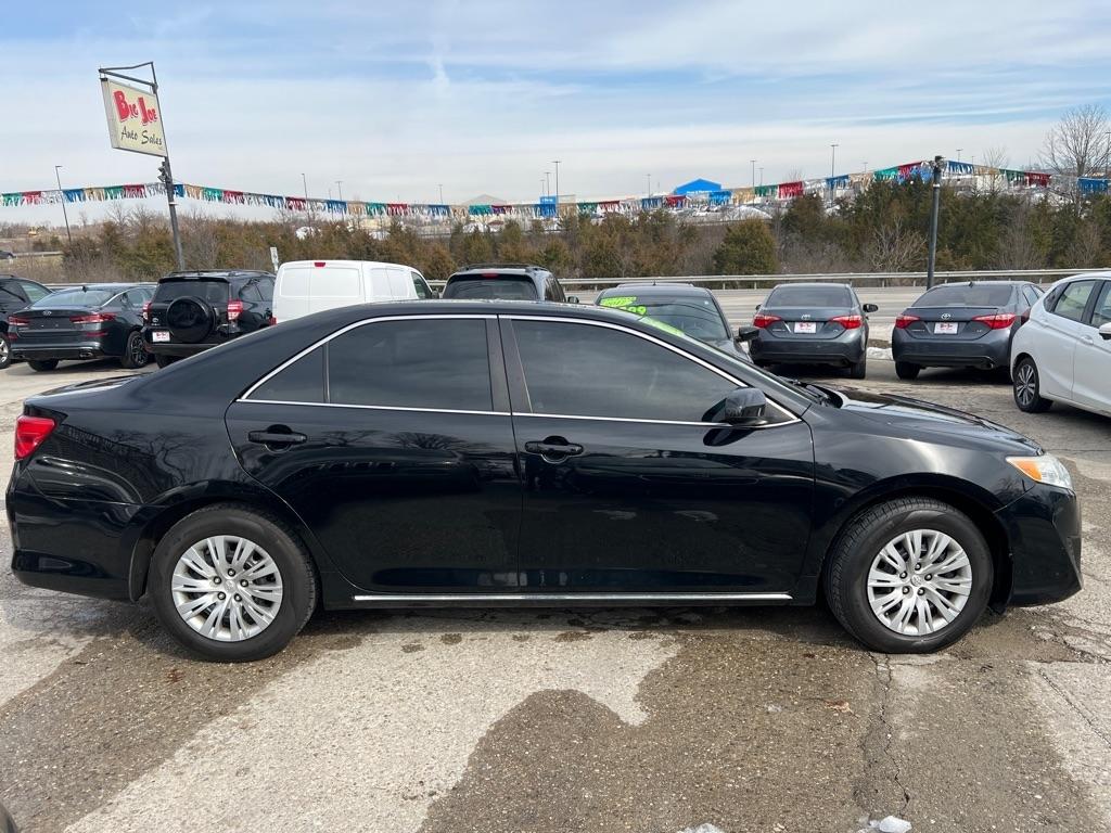 Toyota Camry SE 2012