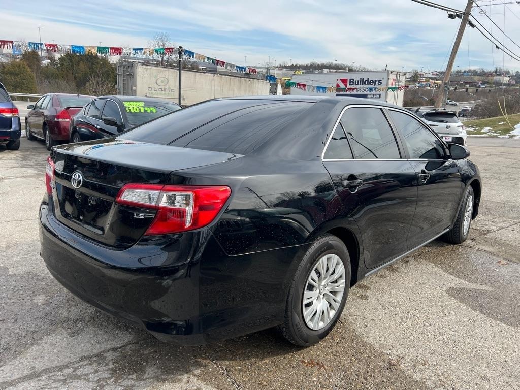 Toyota Camry SE 2012