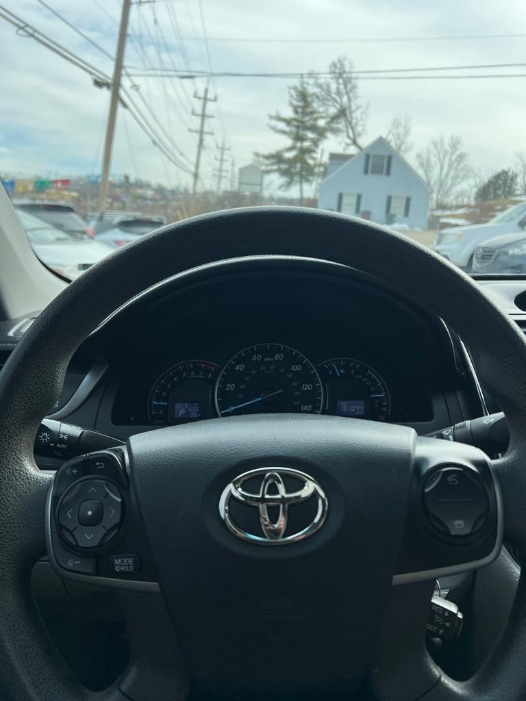 Toyota Camry SE 2012