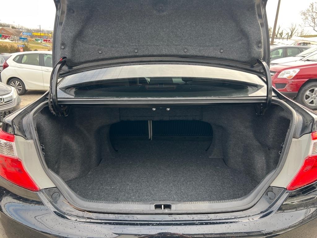 Toyota Camry SE 2012