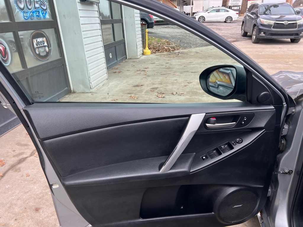 Mazda MAZDA3 i Grand Touring MT 5-Door 2013