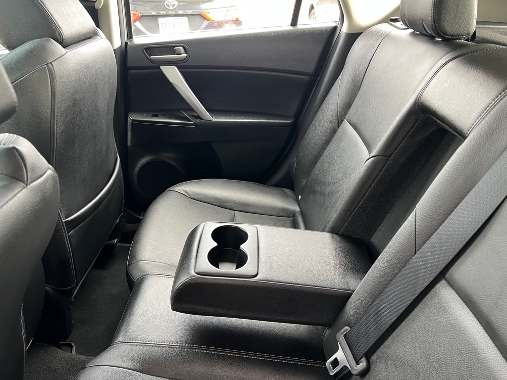 Mazda MAZDA3 i Grand Touring MT 5-Door 2013