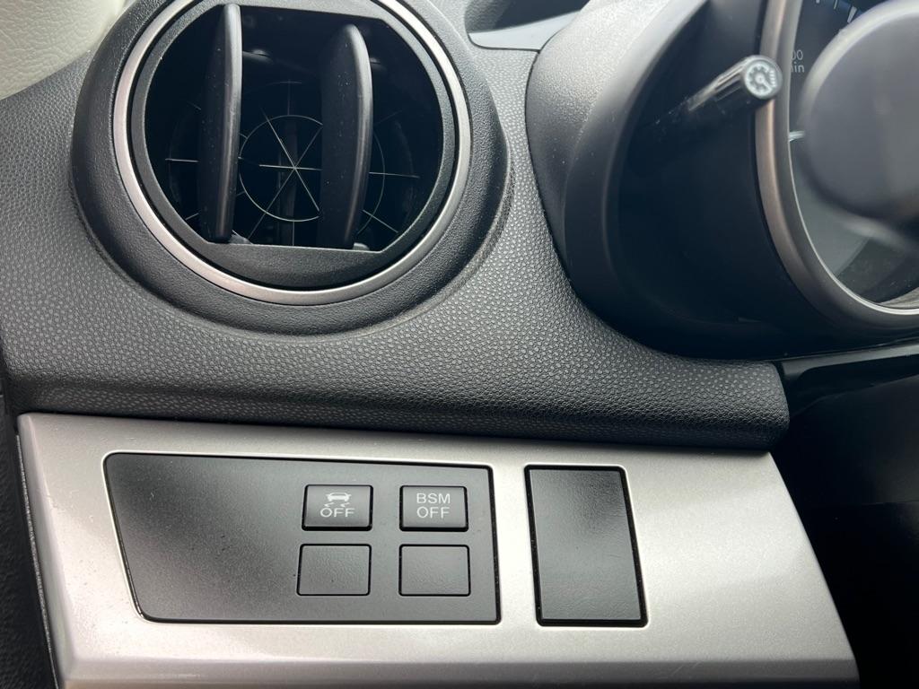 Mazda MAZDA3 i Grand Touring AT 5-Door 2013