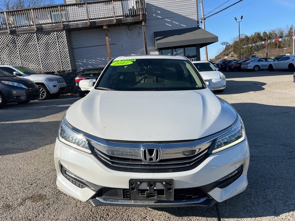 Honda Accord Touring V6 Sedan 6-Spd AT 2017