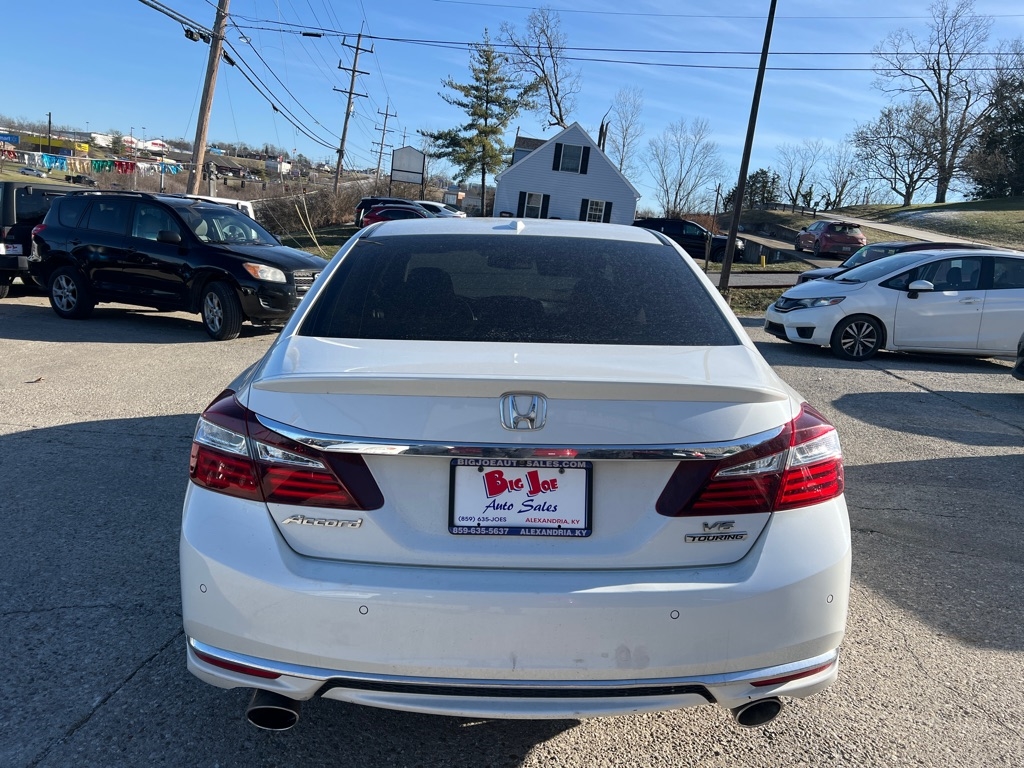 Honda Accord Touring V6 Sedan 6-Spd AT 2017
