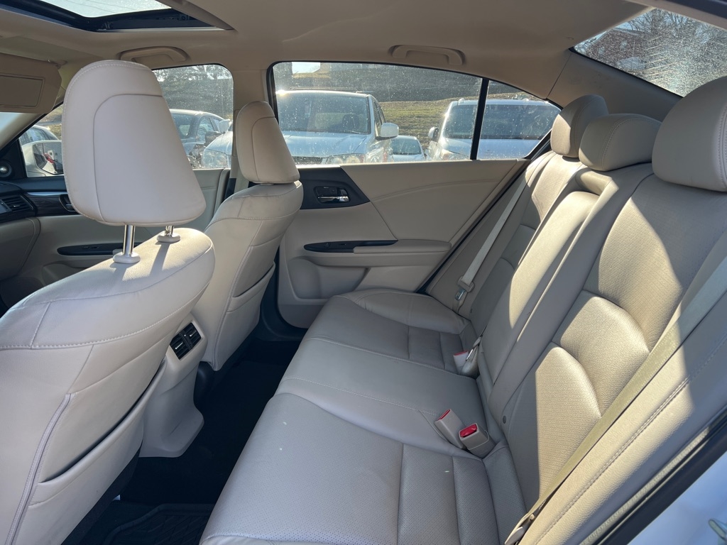 Honda Accord Touring V6 Sedan 6-Spd AT 2017