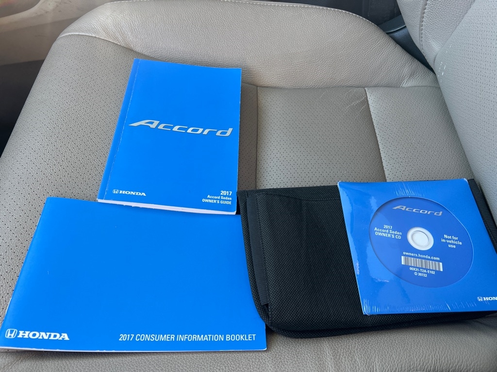 Honda Accord Touring V6 Sedan 6-Spd AT 2017