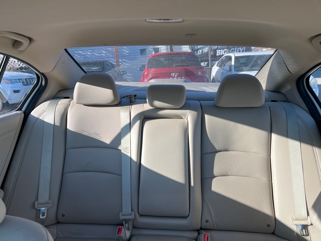 Honda Accord Touring V6 Sedan 6-Spd AT 2017