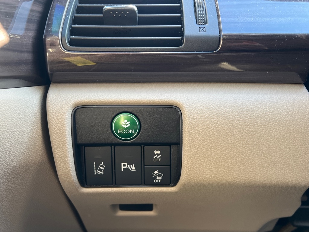 Honda Accord Touring V6 Sedan 6-Spd AT 2017