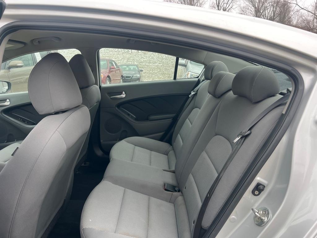 Kia Forte LX 5D Hatchback 2018