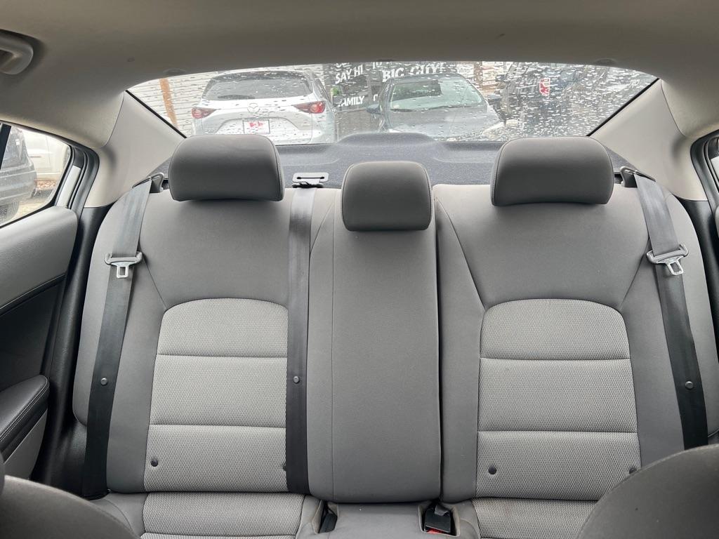 Kia Forte LX 5D Hatchback 2018