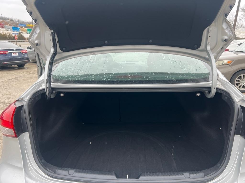 Kia Forte LX 5D Hatchback 2018