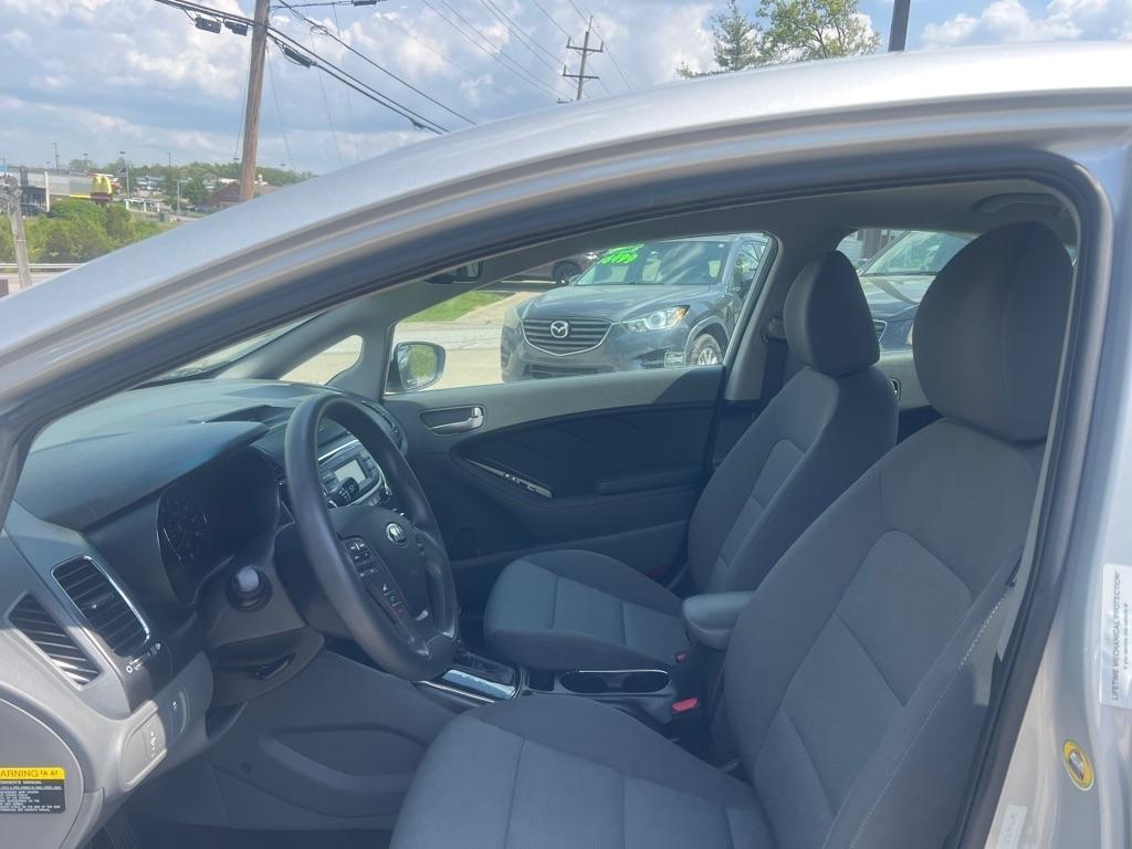 Kia Forte LX 5D Hatchback 2018