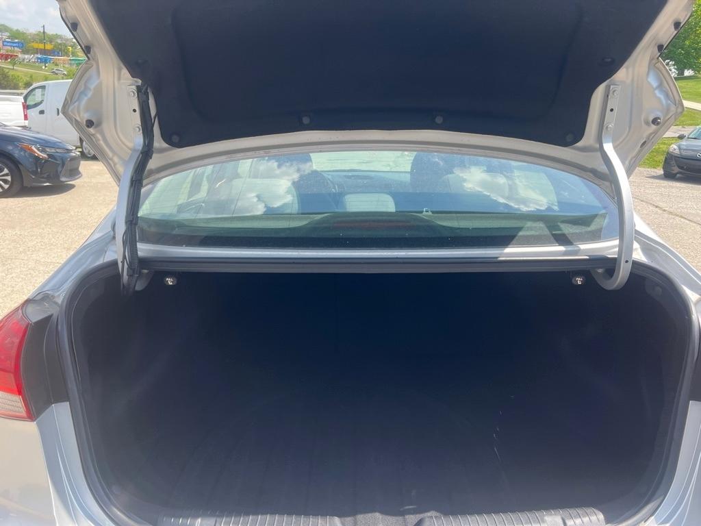 Kia Forte LX 5D Hatchback 2018