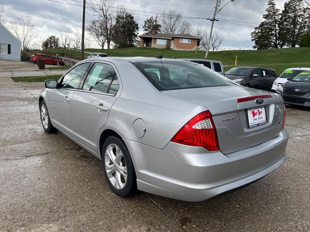 Ford Fusion SE 2012
