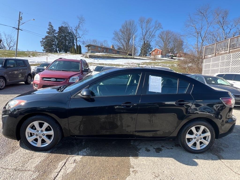 Mazda MAZDA3 i Touring 4-door 2011