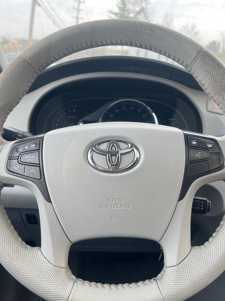 Toyota Sienna XLE FWD 8-Passenger V6 2014