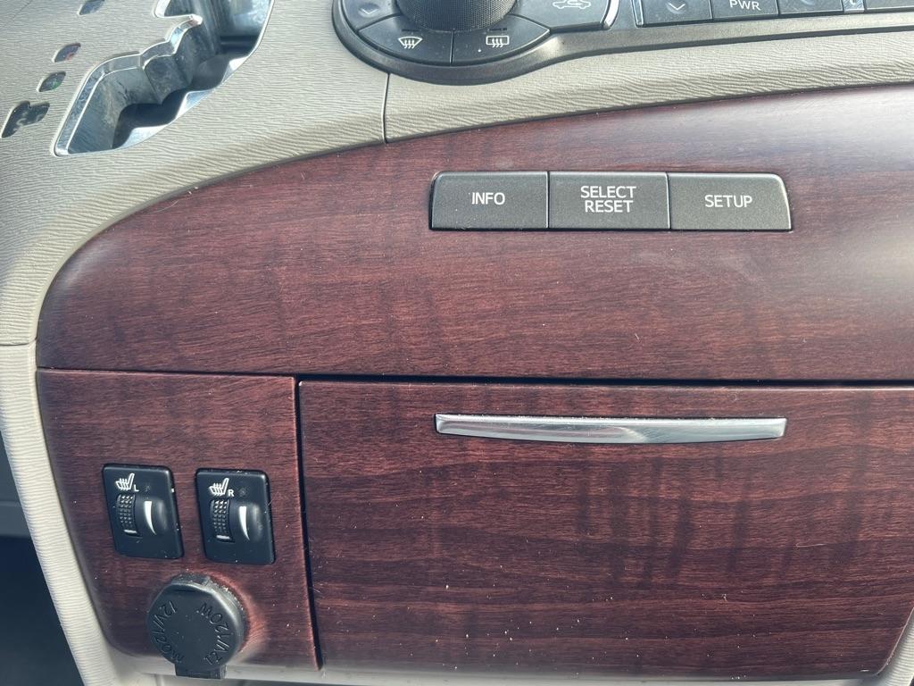 Toyota Sienna XLE FWD 8-Passenger V6 2014