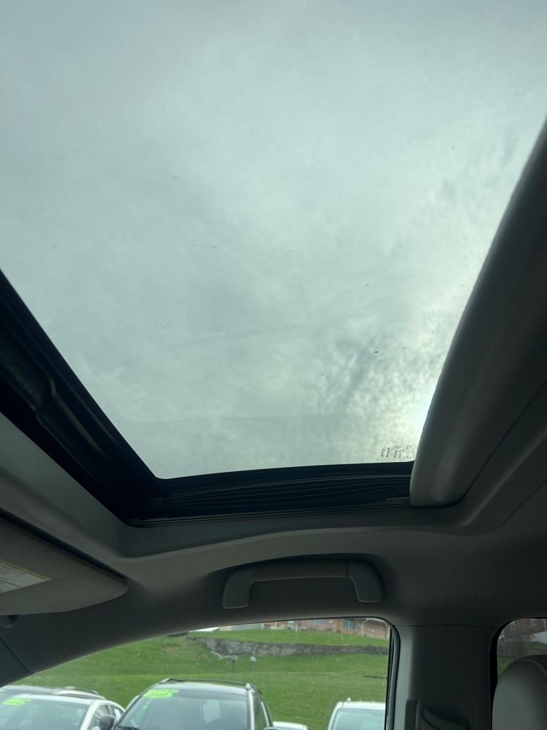 Toyota Sienna XLE FWD 8-Passenger V6 2014