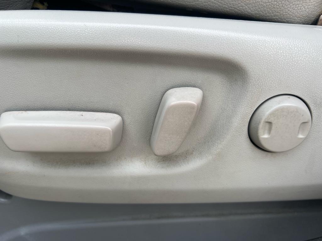 Toyota Sienna XLE FWD 8-Passenger V6 2014