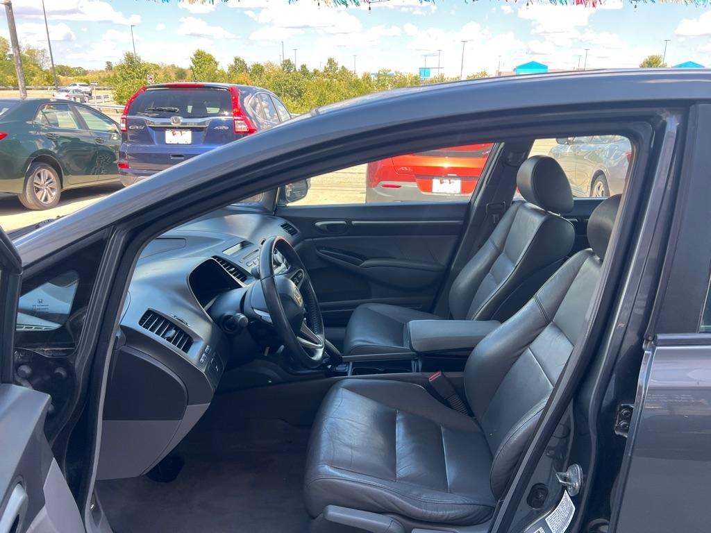 Honda Civic EX-L Sedan 5-Speed AT 2011