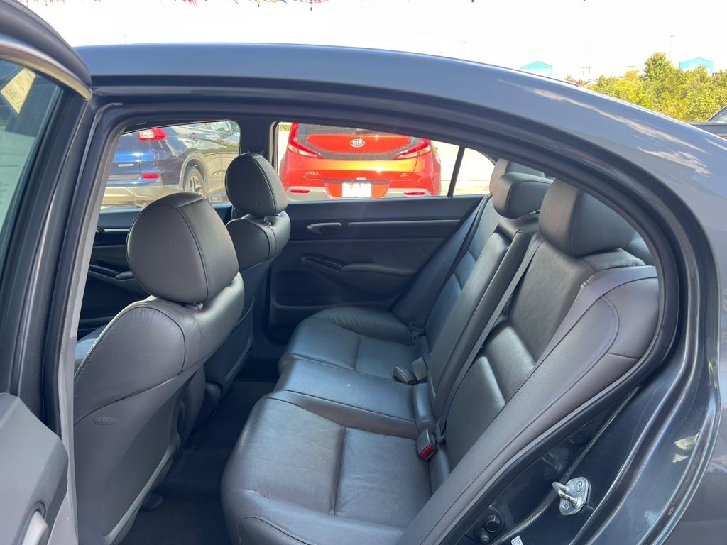 Honda Civic EX-L Sedan 5-Speed AT 2011