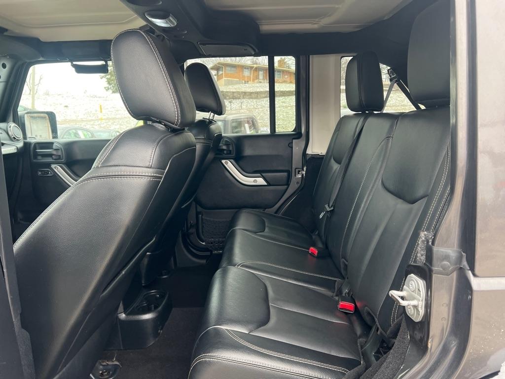 Jeep Wrangler Unlimited Sahara 4WD 2016