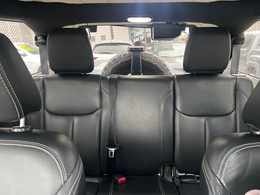 Jeep Wrangler Unlimited Sahara 4WD 2016