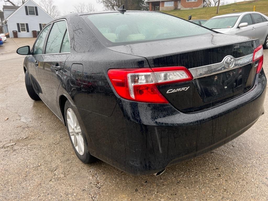 Toyota Camry XLE V6 2014
