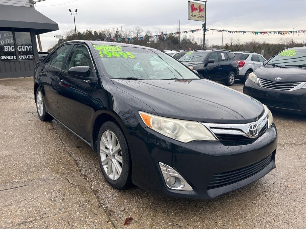 Toyota Camry XLE V6 2014