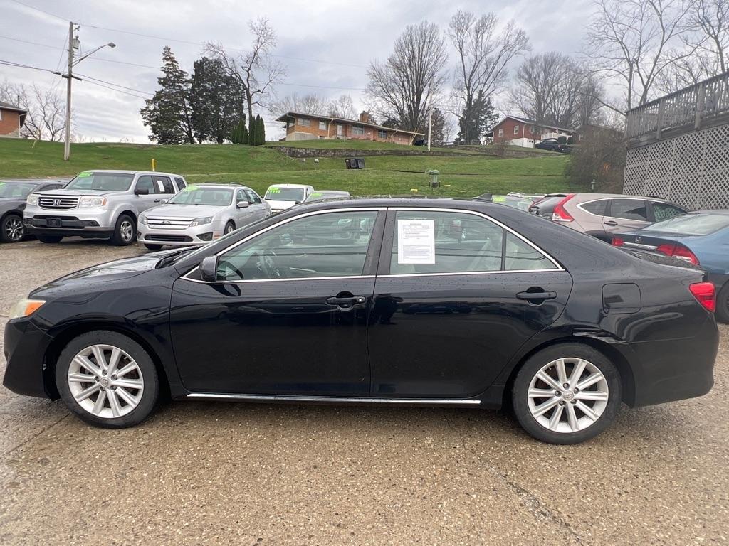 Toyota Camry XLE V6 2014