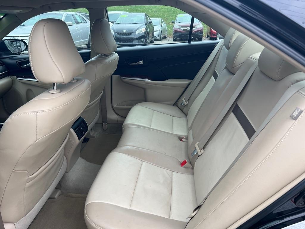 Toyota Camry XLE V6 2014