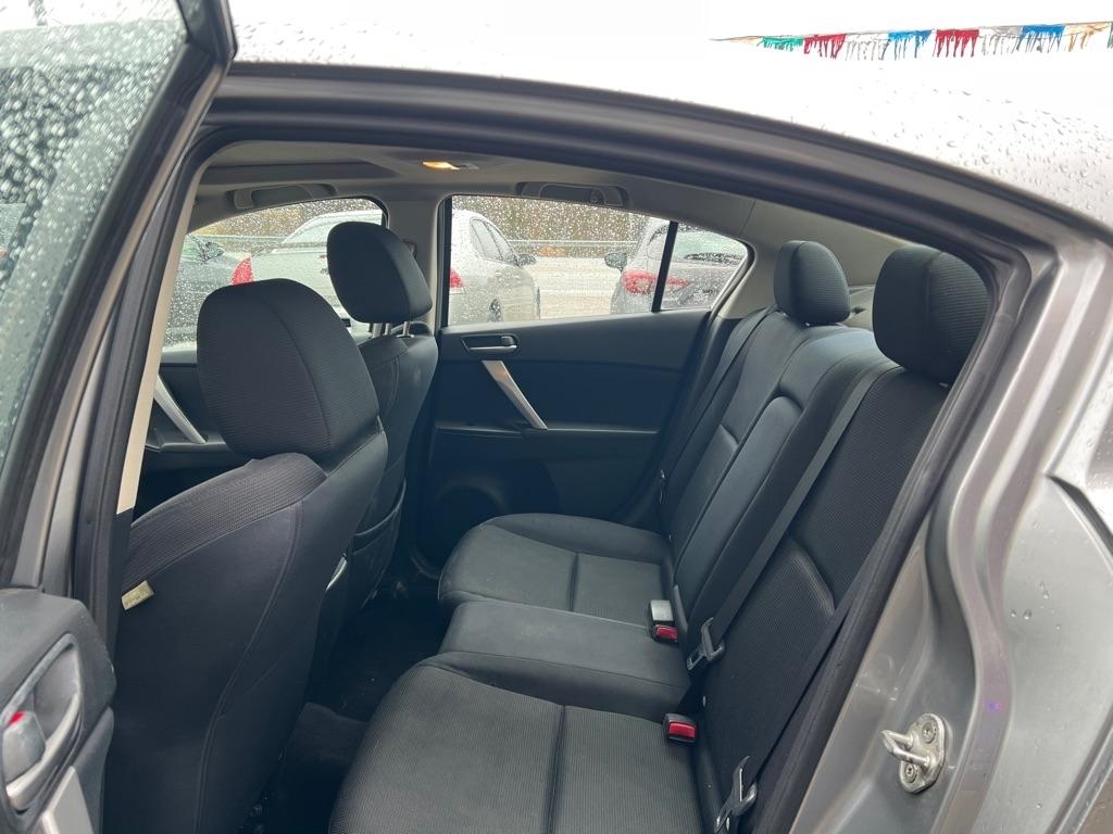 Mazda MAZDA3 s Sport 4-Door 2010